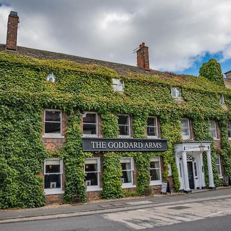 The Goddard Arms Hotel สวินดอน ภายนอก รูปภาพ