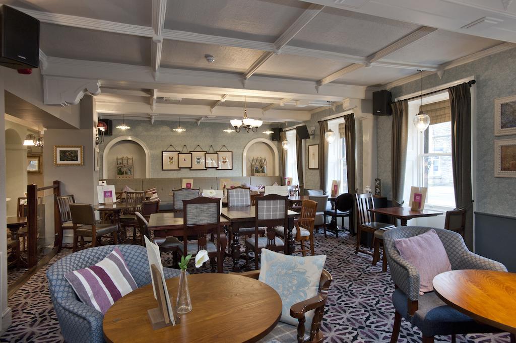 The Goddard Arms Hotel สวินดอน ภายนอก รูปภาพ