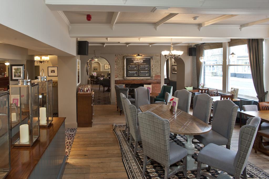 The Goddard Arms Hotel สวินดอน ภายนอก รูปภาพ