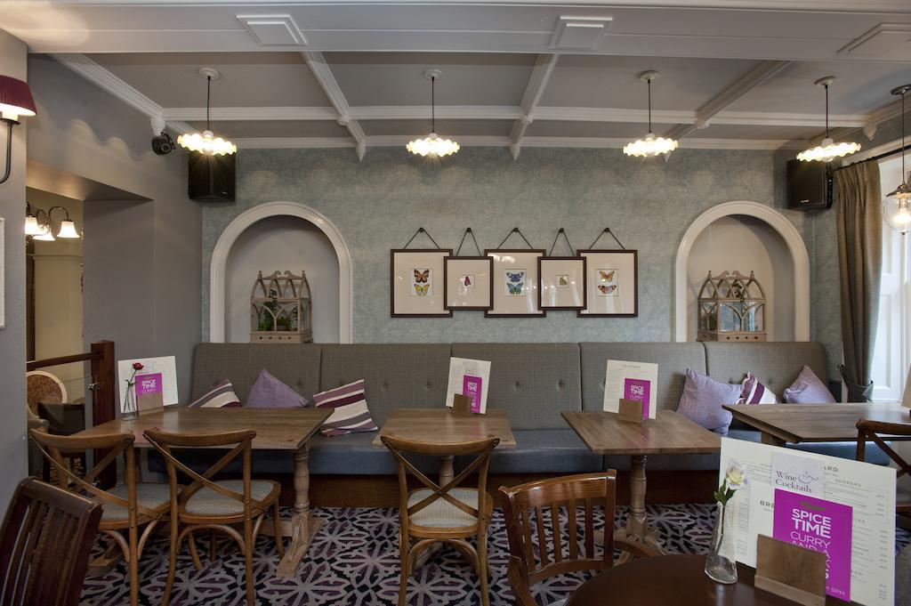 The Goddard Arms Hotel สวินดอน ภายนอก รูปภาพ