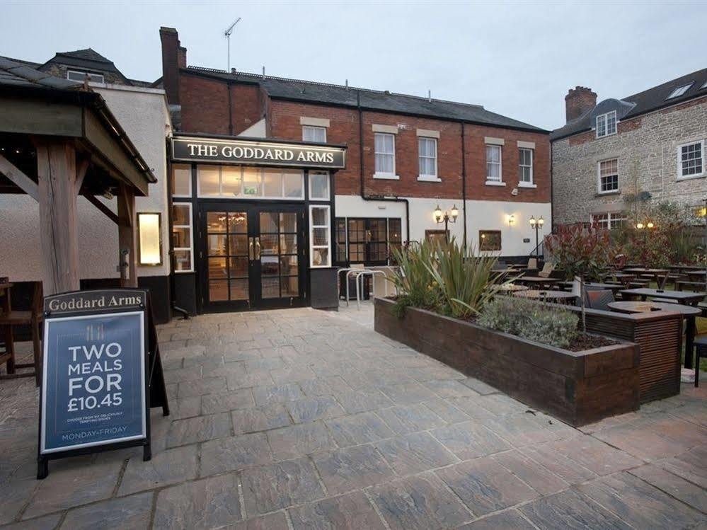 The Goddard Arms Hotel สวินดอน ภายนอก รูปภาพ